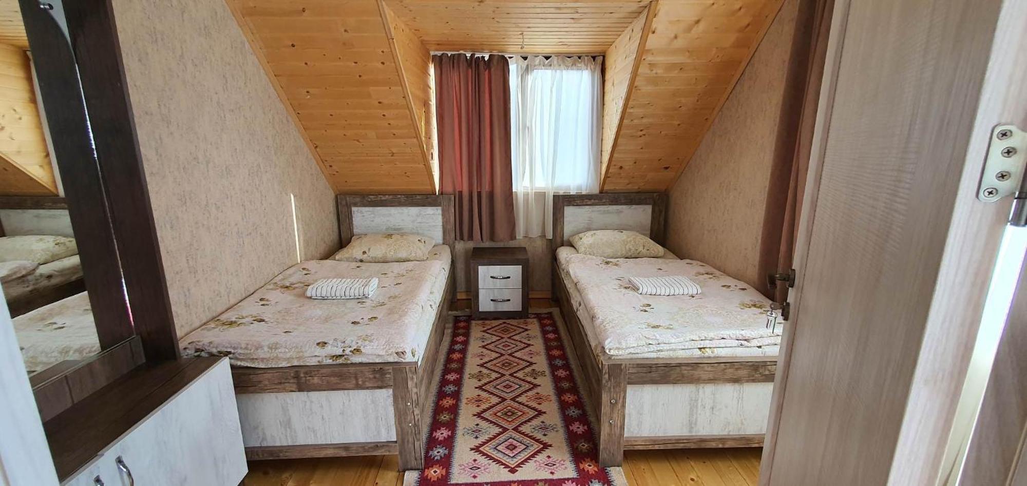 Betegi Guest House Местия Экстерьер фото